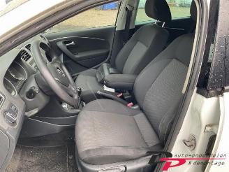 Volkswagen Polo Polo V (6R), Hatchback, 2009 / 2017 1.4 TDI 12V 105 picture 13
