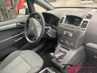 Opel Zafira Zafira (M75), MPV, 2005 / 2015 1.8 16V Ecotec picture 9