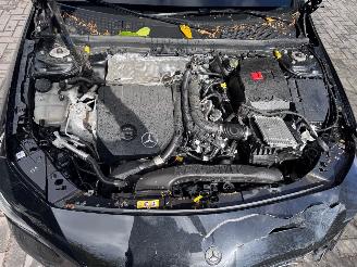 Mercedes Cla-klasse CLA Shooting Brake CLA 180 AMG Line Edition PANO VOL picture 16