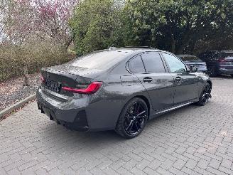 BMW 3-serie 330e Limousine M Sport PANO Camera Harman&Kardon VOL!! picture 16