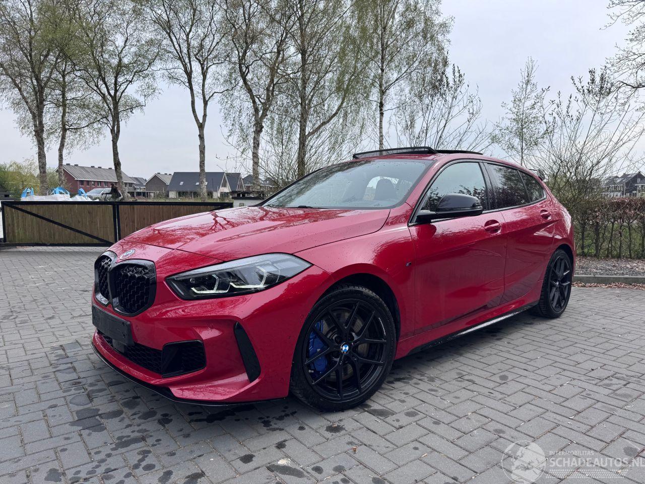 BMW M1 BMW M135 1 Limousine M135 i xDrive Edition PANO VOL