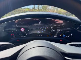 Porsche Taycan Porsche Taycan 4 S Panorama 571ps HUD Leder LED 360view VOL VOL picture 40