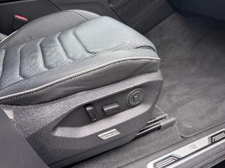 Volkswagen Touareg Touareg 3.0 TDI 210 kW 4Motion R-Line Trekhaak Camera Luchtvering 4 wiel besturing picture 19