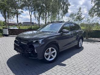 Avarii autoturisme Volkswagen Tiguan Volkswagen Tiguan 1.5 TSI eHybrid R-Line PANO Massage Trekhaak Sportstoelen ! 2024/10