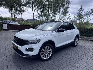 škoda osobní automobily Volkswagen T-Roc Volkswagen T-Roc 1.5 TSI DSG Sport Camera Trekhaak 150ps ACC DCC 2019/11