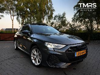 Schadeauto Audi A3 Audi A3 Sportback TFSIe 150 kW S line PANORAMA Camera VOL!! 2025/9