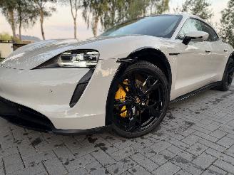 Porsche Taycan Taycan Cross Turismo 4 S PANO Dual Screen Leder Ambiance VOL!! picture 28