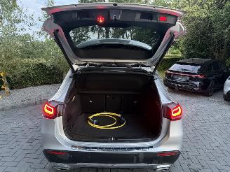 Mercedes GLA GLA 250 e PANORAMA AHK Ambiance ACC Leder VOLL picture 9