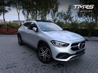 Coche accidentado Mercedes GLA GLA 250 e PANORAMA AHK Ambiance ACC Leder VOLL 2021/7
