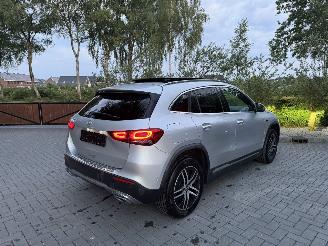 Mercedes GLA GLA 250 e PANORAMA AHK Ambiance ACC Leder VOLL picture 2