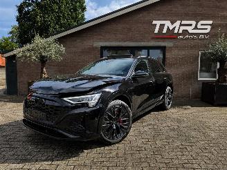 krockskadad bil auto Audi Q8 Q8 e-tron 55 Quattro S line PANORAMADAK HUD VOLL 2024/4
