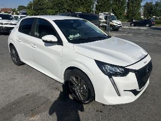 Damaged car Peugeot 208 STYLE 2021/1