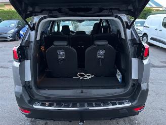 Peugeot 5008 7 seats picture 12