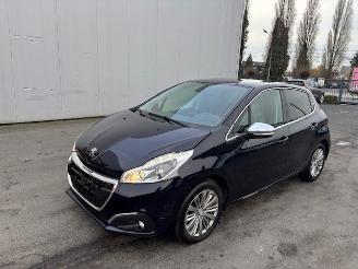  Peugeot 208  2019/6