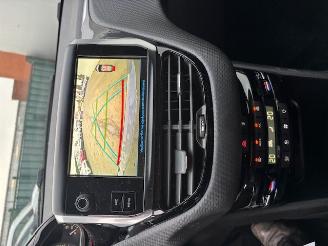 Peugeot 208  picture 10