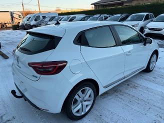 krockskadad bil auto Renault Clio E TECH HYBRID 2022/1