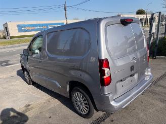 skadebil auto Peugeot Partner  2019/9