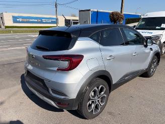 krockskadad bil auto Renault Captur  2022/4