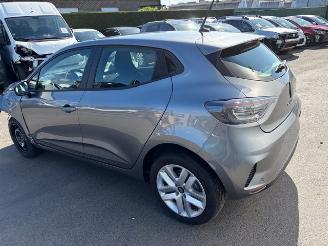 krockskadad bil auto Renault Clio ETECH HYBRIDE AUTOMAAT 2025/5
