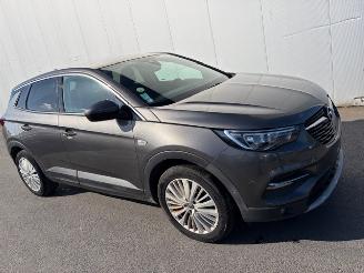 Opel Crossland  picture 2