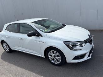 Renault Mégane PRECEDURE POUR LA FRANCE picture 2