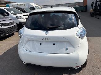 Renault Zoé WITH COCKPIT AND AIRBAGS picture 2