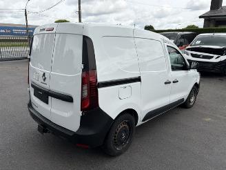 Vaurioauto  passenger cars Renault Express  2021/4