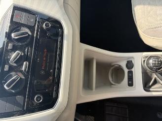 Volkswagen Up! BEATS STUDIO picture 10