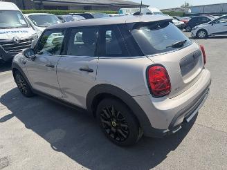 Vaurioauto  passenger cars Mini One SPECIAL VERSION CAMDEN 2022/1