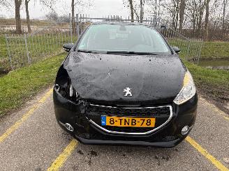 Peugeot 208 1.2 e-VTi Envy Automaat picture 8