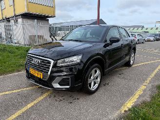 damaged passenger cars Audi Q2 30 TFSI S Edition 2020/10
