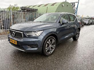 Vaurioauto  passenger cars Volvo XC40 1.5 T4 Recharge Inscription 2021/11