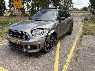 krockskadad bil auto Mini Countryman COOPER S ALL4 E JCW 2019/3