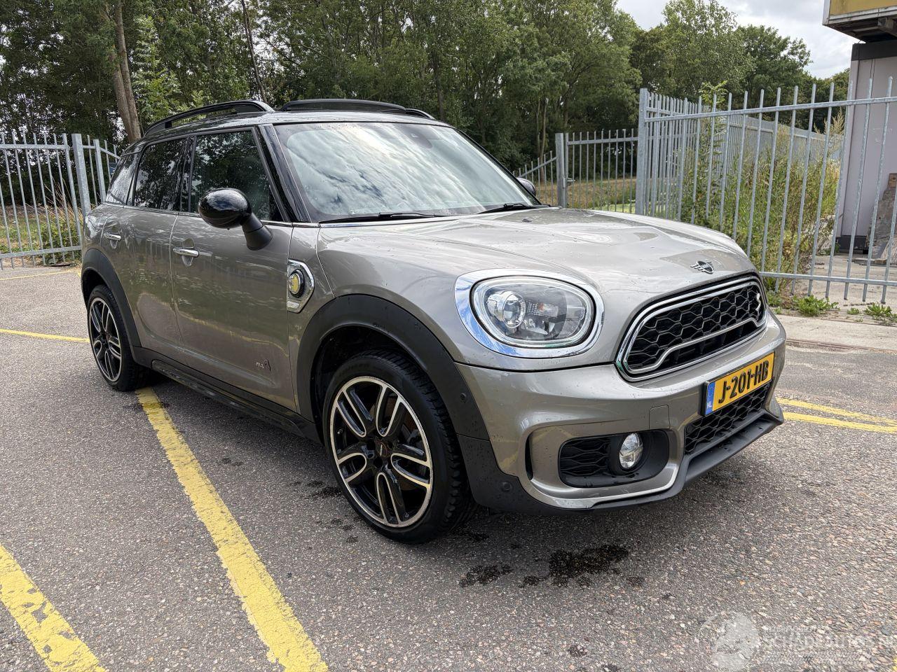 Mini Countryman COOPER S ALL4 E JCW