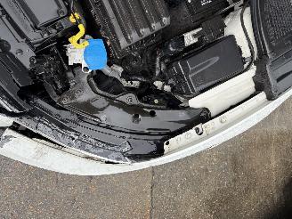 Volkswagen Golf 1.5 TSI Style picture 18
