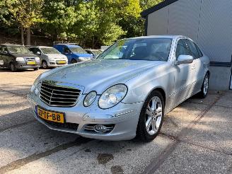 skadebil auto Mercedes E-klasse 280 Avantgarde! NAP! Volledig Rijdbaar 2006/1