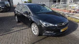Voiture accidenté Opel Astra SPORTS TOURER+ 1.4 Turbo Innovation 98dkm! weinig schade 2019/1