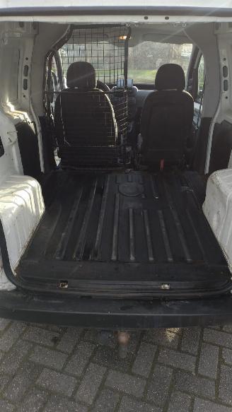 Fiat Fiorino 1,4 SX Benzine 100dkm! lichte voorschade picture 14