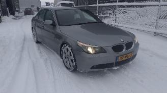 krockskadad bil auto BMW 5-serie 530i executive ,rijdt goed ,gebruikersschade! 2003/1