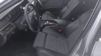 BMW 5-serie 530i executive ,rijdt goed ,gebruikersschade! picture 11