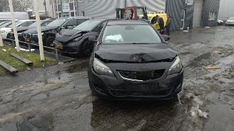 krockskadad bil auto Opel Astra 1.4 turbo sport1 2010/1