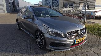 skadebil auto Mercedes A-klasse A 250 AMG Prestige Sport Super nette auto met rijdbare schade 2014/1