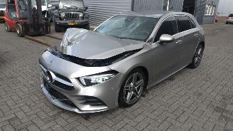 Schadeauto Mercedes A-klasse A200 AMG 2020 100.000 km! 2020/1