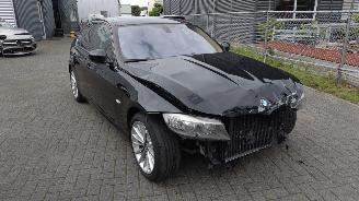 krockskadad bil auto BMW 3-serie Bmw 325i High Executive automaat nette mooie auto! 2009/1