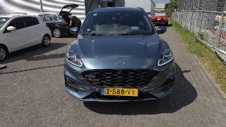 Vaurioauto  passenger cars Ford Kuga 2.5 Phev ST Line 50.000 km Zeer luxe auto rijdbare schade!! 2022/4