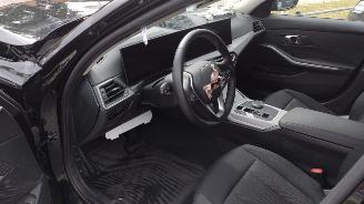 BMW 3-serie 330 I X-drive Automaat 21.000 km Nap! Zeer netjes Rijdbaar picture 14