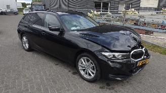 Voiture accidenté BMW 3-serie 330 I X-drive Automaat 21.000 km Nap! Zeer netjes Rijdbaar 2023/12