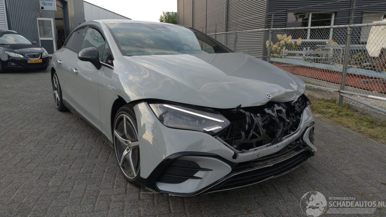 Mercedes EQE EQE 300 AMG 11.000 km Pano Nardogrey Supermooie auto!