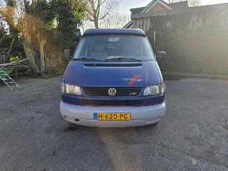Damaged car Volkswagen Transporter  2002/2