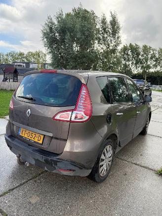 Renault Scenic 1.5 dCi picture 6